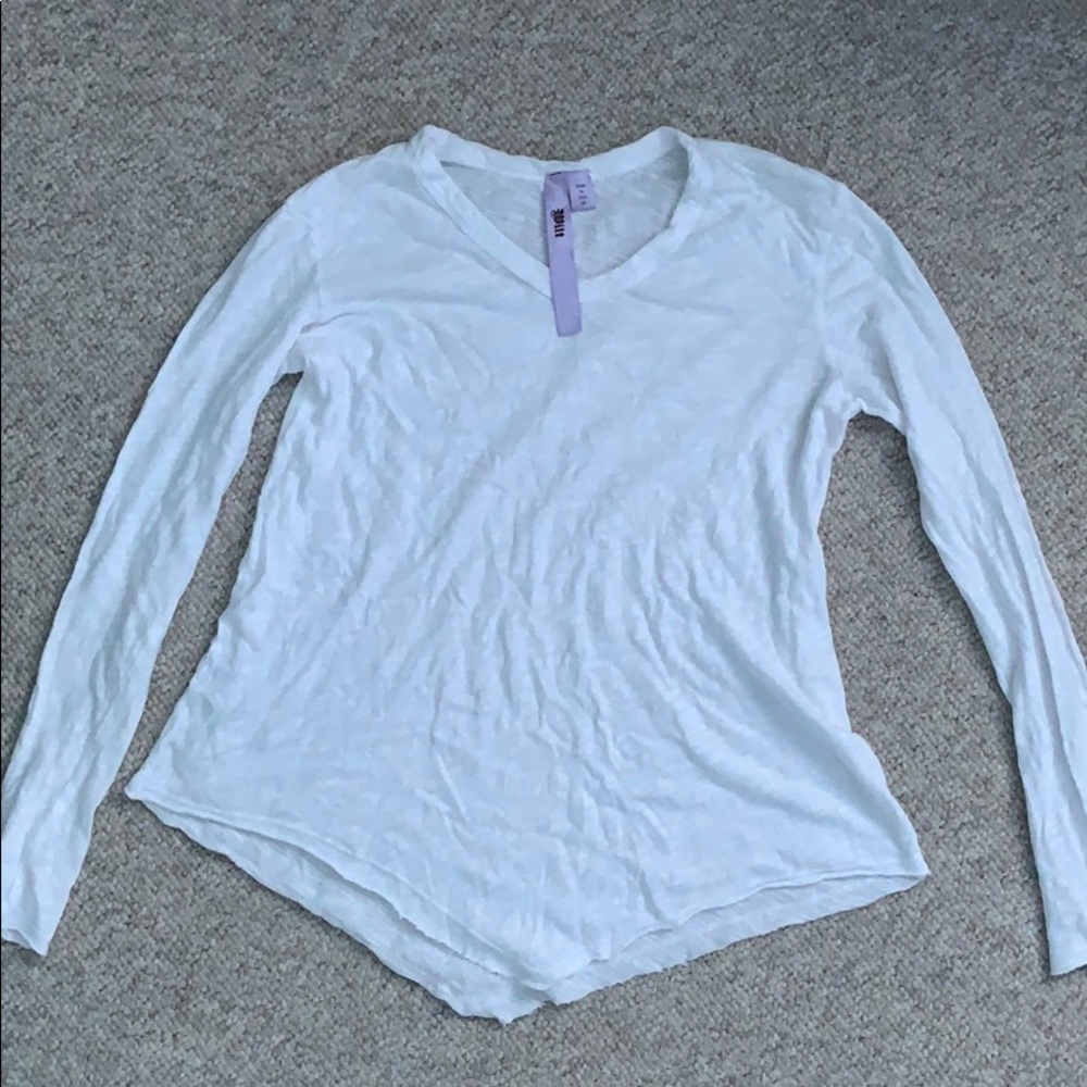 white long sleeve shirt